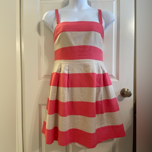 LOFT Dresses & Skirts - 💕 The Loft 💕 striped dress 💕